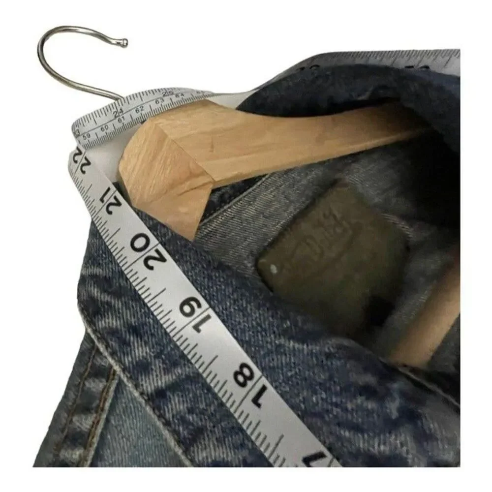 Von Dutch Jean Denim Jacket Woman’s Size M Garage Y2K - Picture 7 of 12